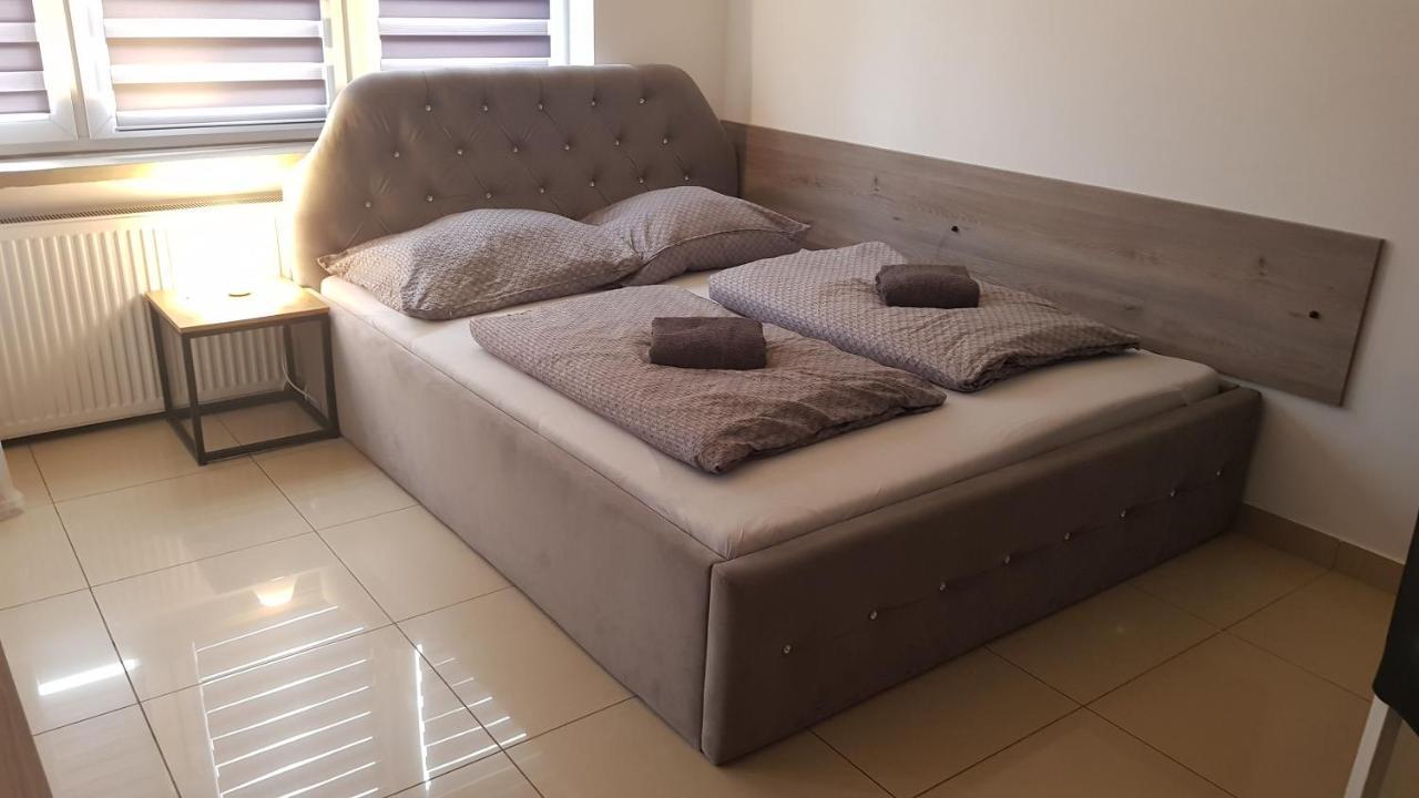 Apartament Rudy 102 Self Check-In 24H Apartment Bytom Bagian luar foto