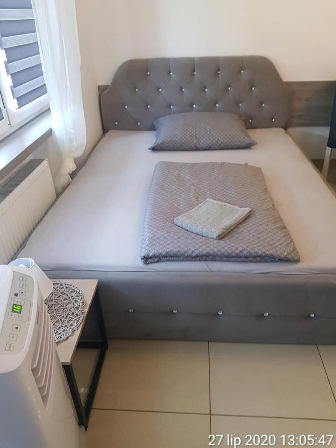 Apartament Rudy 102 Self Check-In 24H Apartment Bytom Bagian luar foto