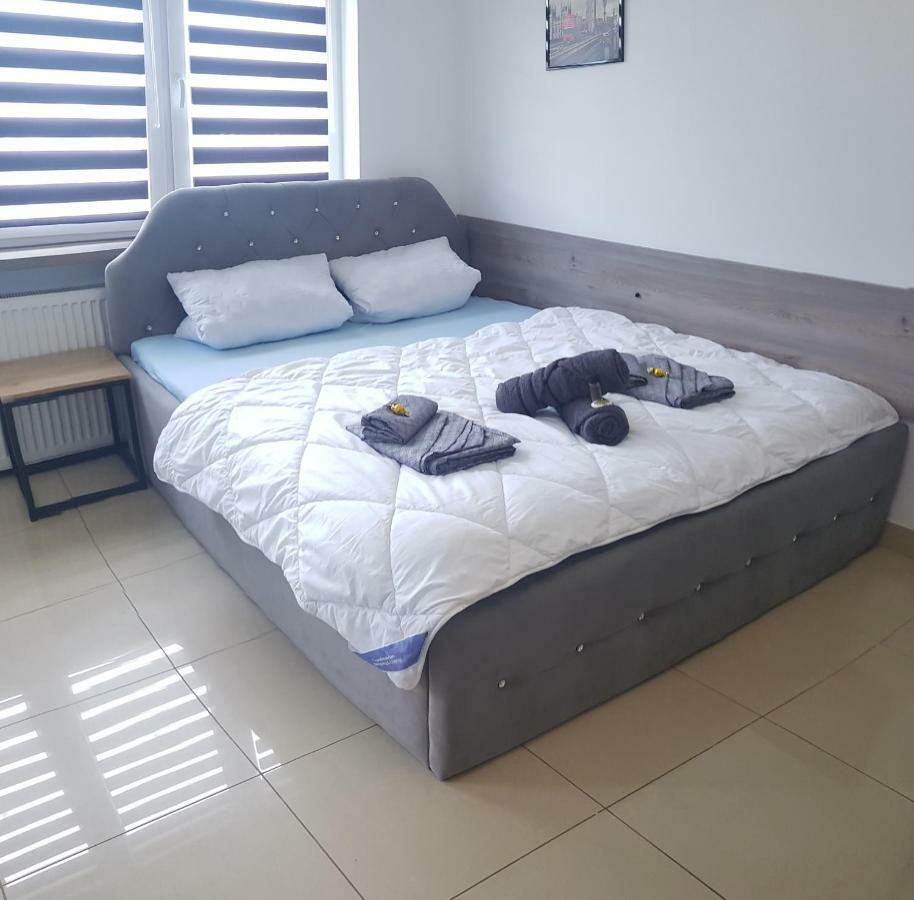 Apartament Rudy 102 Self Check-In 24H Apartment Bytom Bagian luar foto