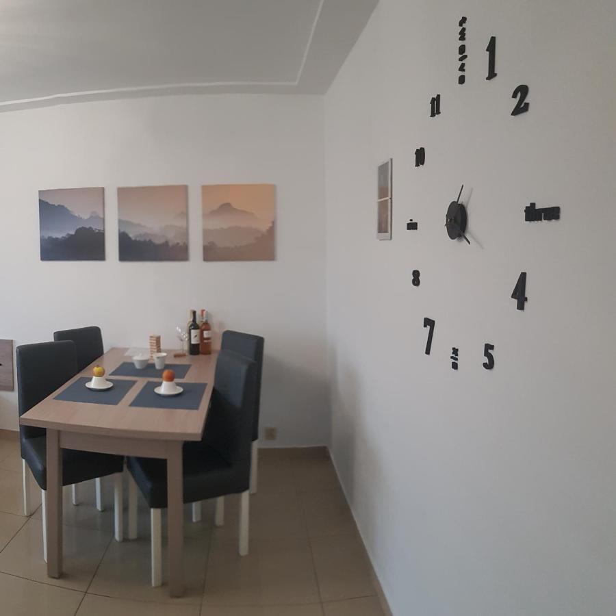 Apartament Rudy 102 Self Check-In 24H Apartment Bytom Bagian luar foto